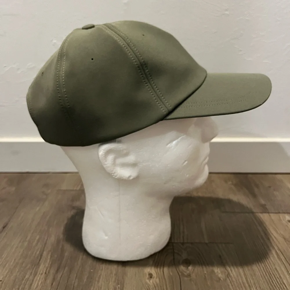 Lululemon Hat - Picture 3 of 6